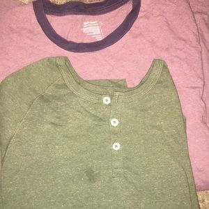 2 Men’s old navy shirts! Short & long sleeve