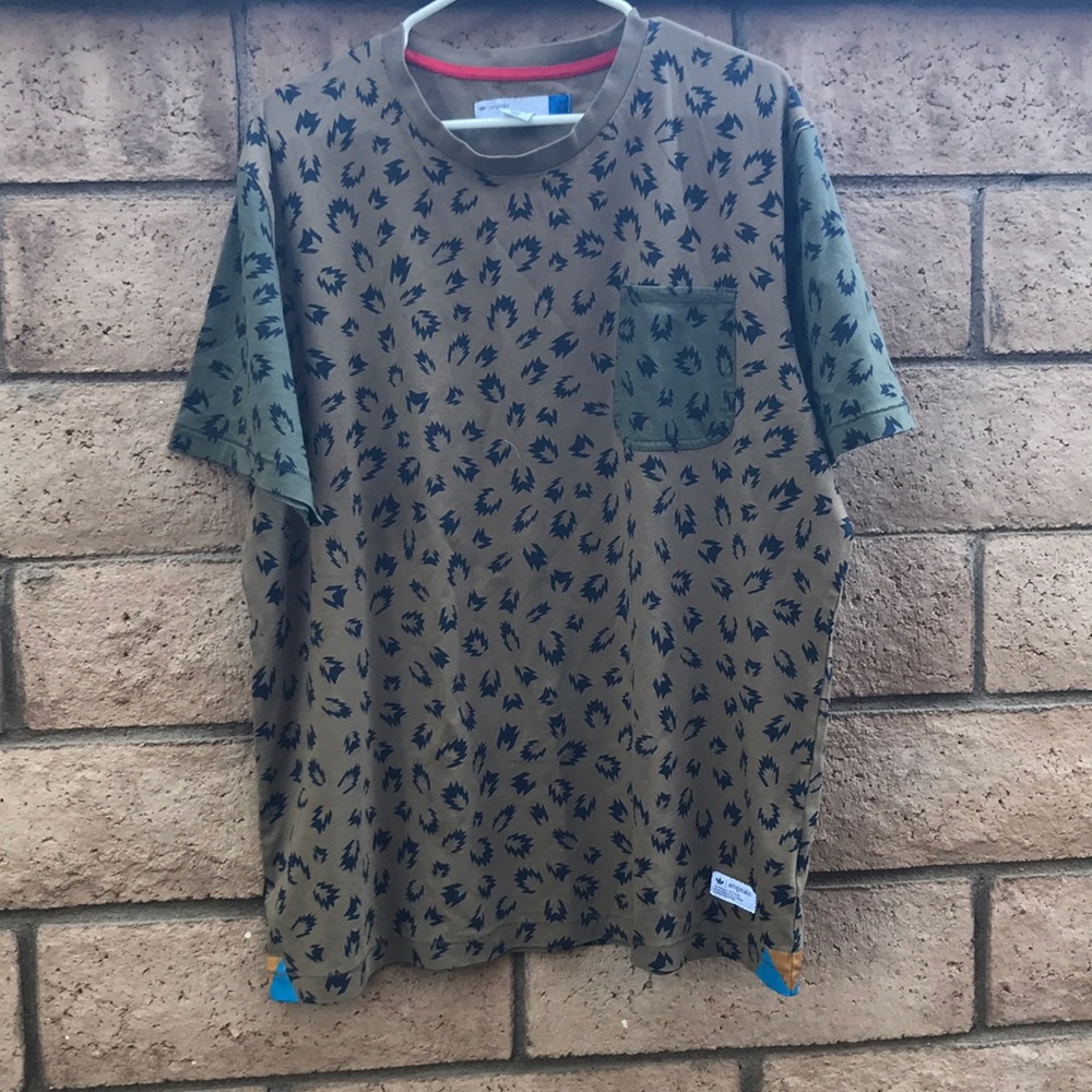 Adidas original shirt. Size XL.