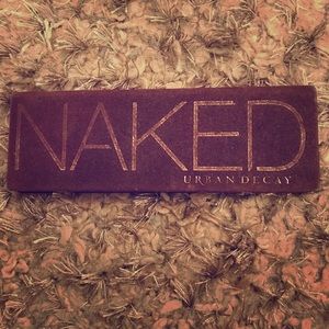 Naked 1 eyeshadow palette urban decay