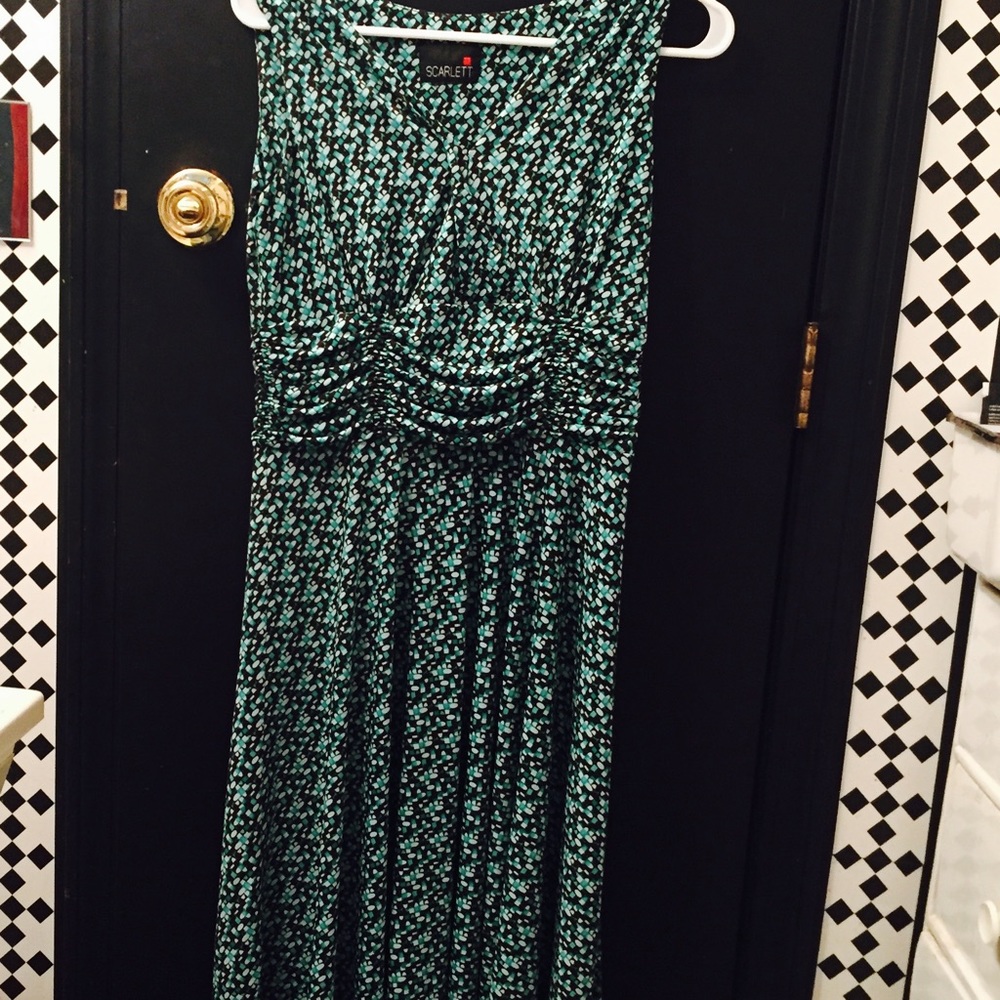 Scarlett dress medium