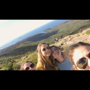 Meet your Posher, Emma