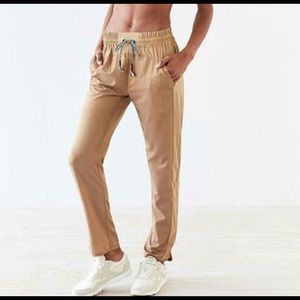 UO Without Walls Elastic pant Size M