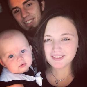 Meet your Posher, Caitlin