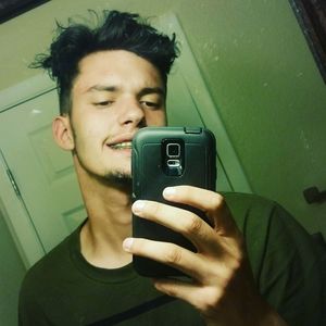 Meet your Posher, Logan