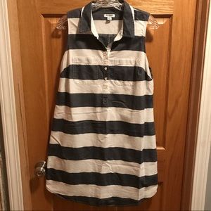 Old Navy Sleeveless Striped Dress
