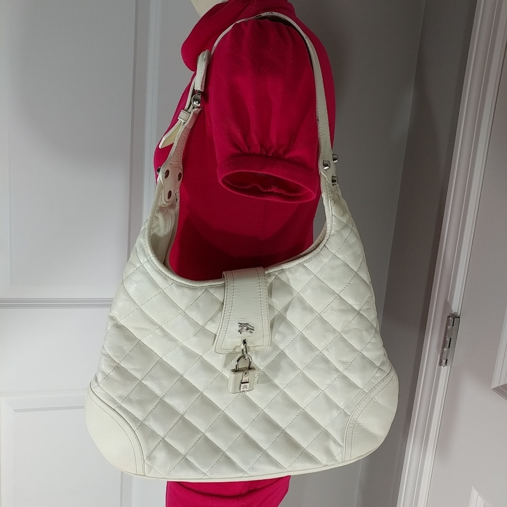 BURBERRY White Quilted Hobo Handbag