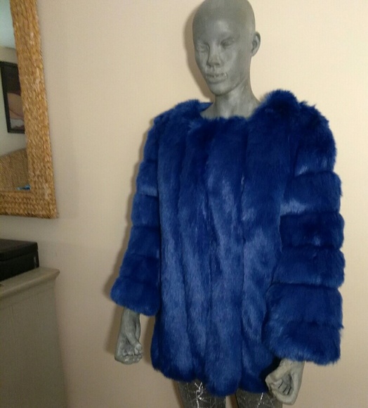 SOLD - Blue Faux Fur Jacket - Picture 3 of 4