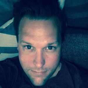 Meet your Posher, Dustin