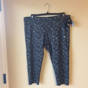 Nike Cropped Pants