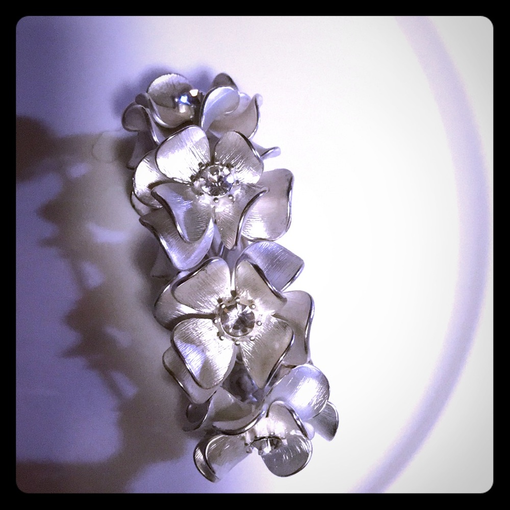 White and silver floral crystal bracelet