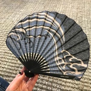 HERVE LEGER FAN 11 1/2"