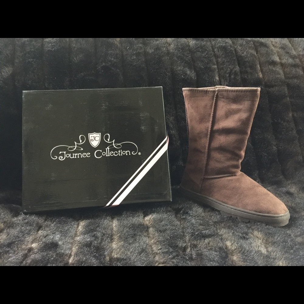 NWT UGG Style Boots