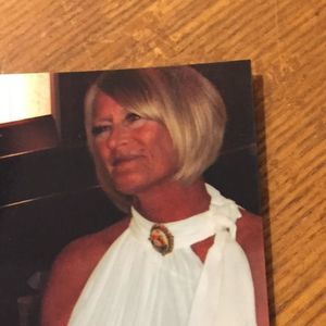 Meet your Posher, Joy