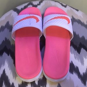 Nike Women's  Benassi Slides - Size 9