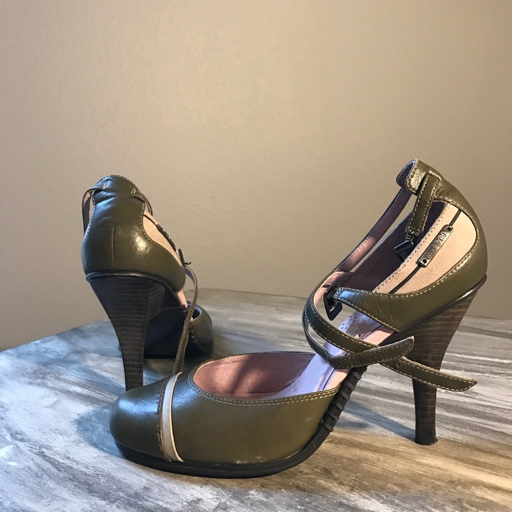 Diesel shoes - size 7