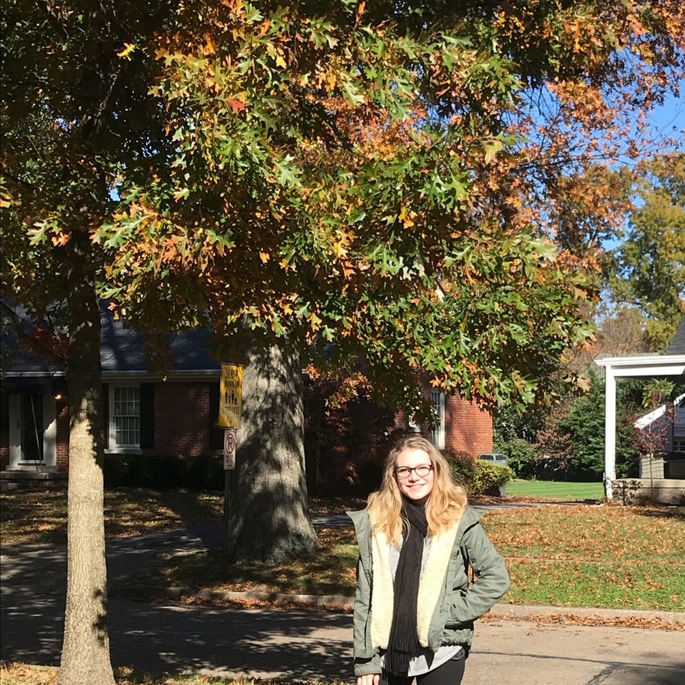 Meet your Posher, Britney