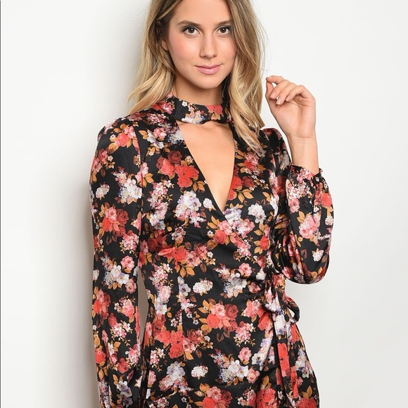 Long Sleeve Floral Dress - Picture 2 of 2