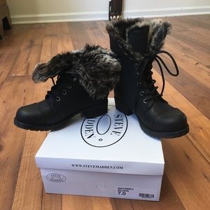 NWB Steve Madden Maybrey Fur-lined Combat Boots