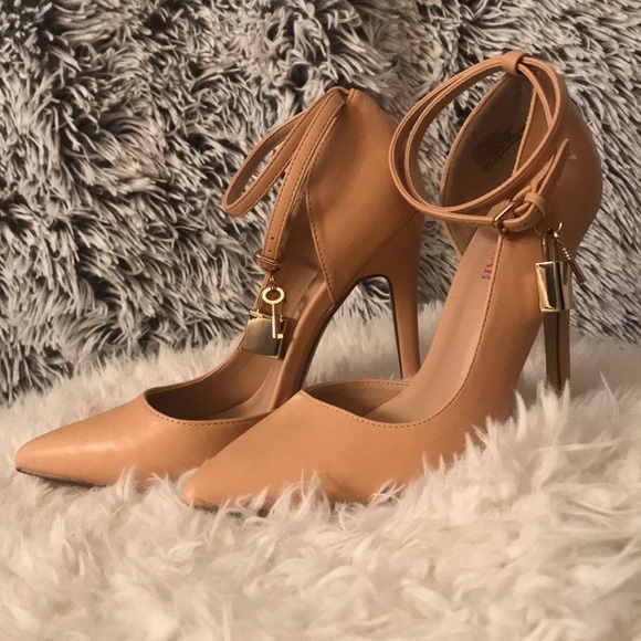 Shoes! - Picture 3 of 3