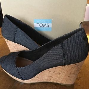 TOMS Stella Wedge Size 7