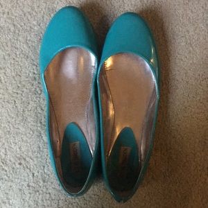 Steve Madden patent  turquoise flats
