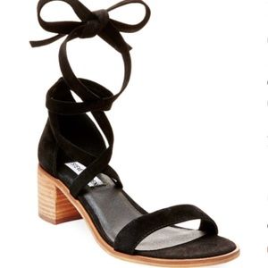 Steve Madden Rizzaa Black Suede Sandals