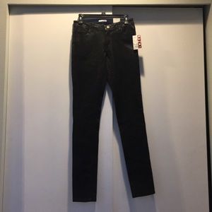 Juniors skinny jeans