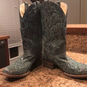 BEAUTIFUL vintage coral cowboy boots