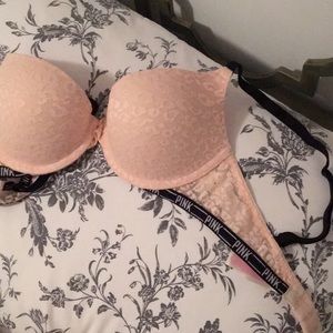 Victoria’s Secret Pink push up bra 💕💖