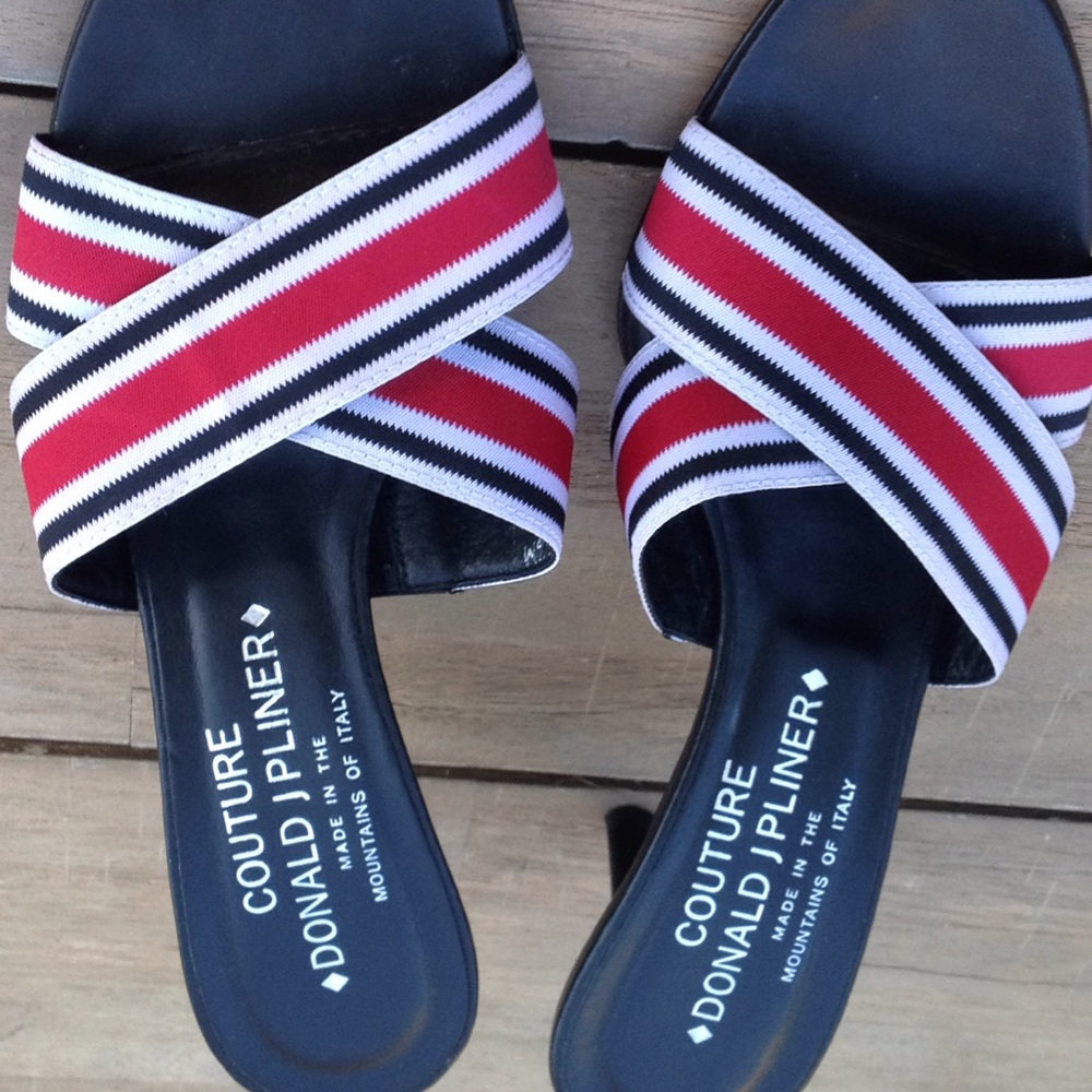 Donald Pliner -Size 6 1/2