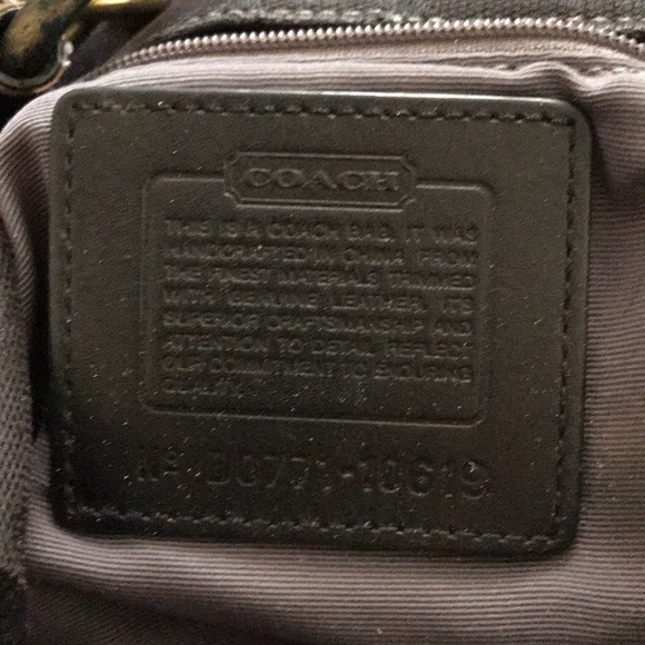 Coach Bag - Picture 3 of 4