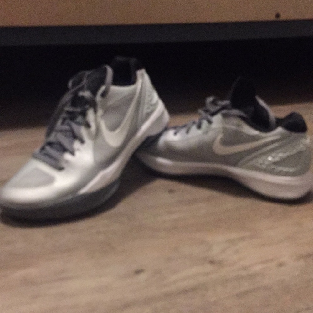 Nike hyperspikes size 9.5
