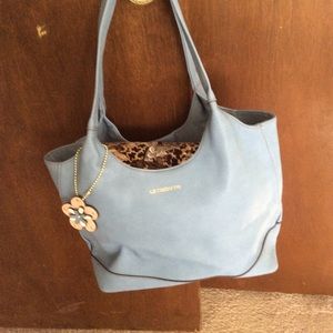 Beautiful sky blue 👜🌻