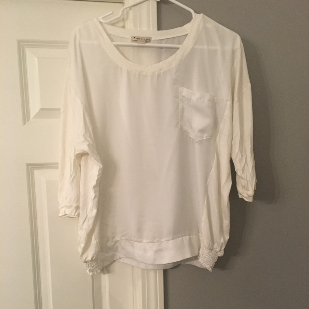 Forever 21 Ivory 3/4 sleeve silky blouse