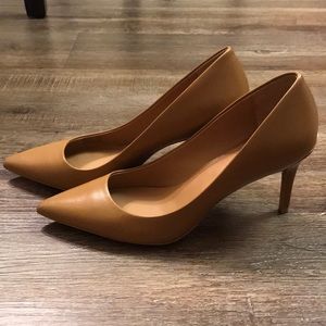 Calvin Klein size 8 pumps