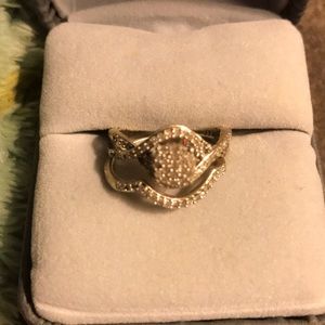 Diamond wedding rings