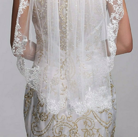 Lace wedding veil waist length - Picture 3 of 3