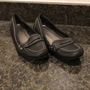 Classic leather flats