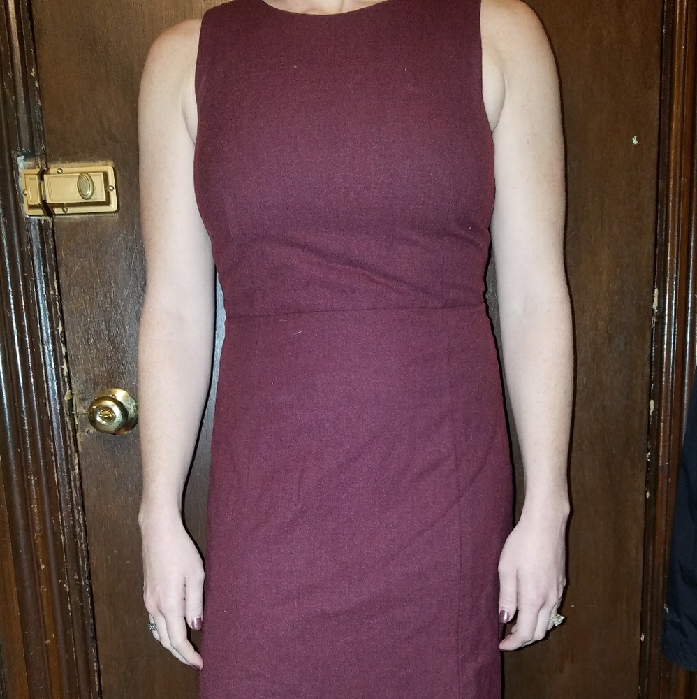 Theory work Bordeaux maroon work dress