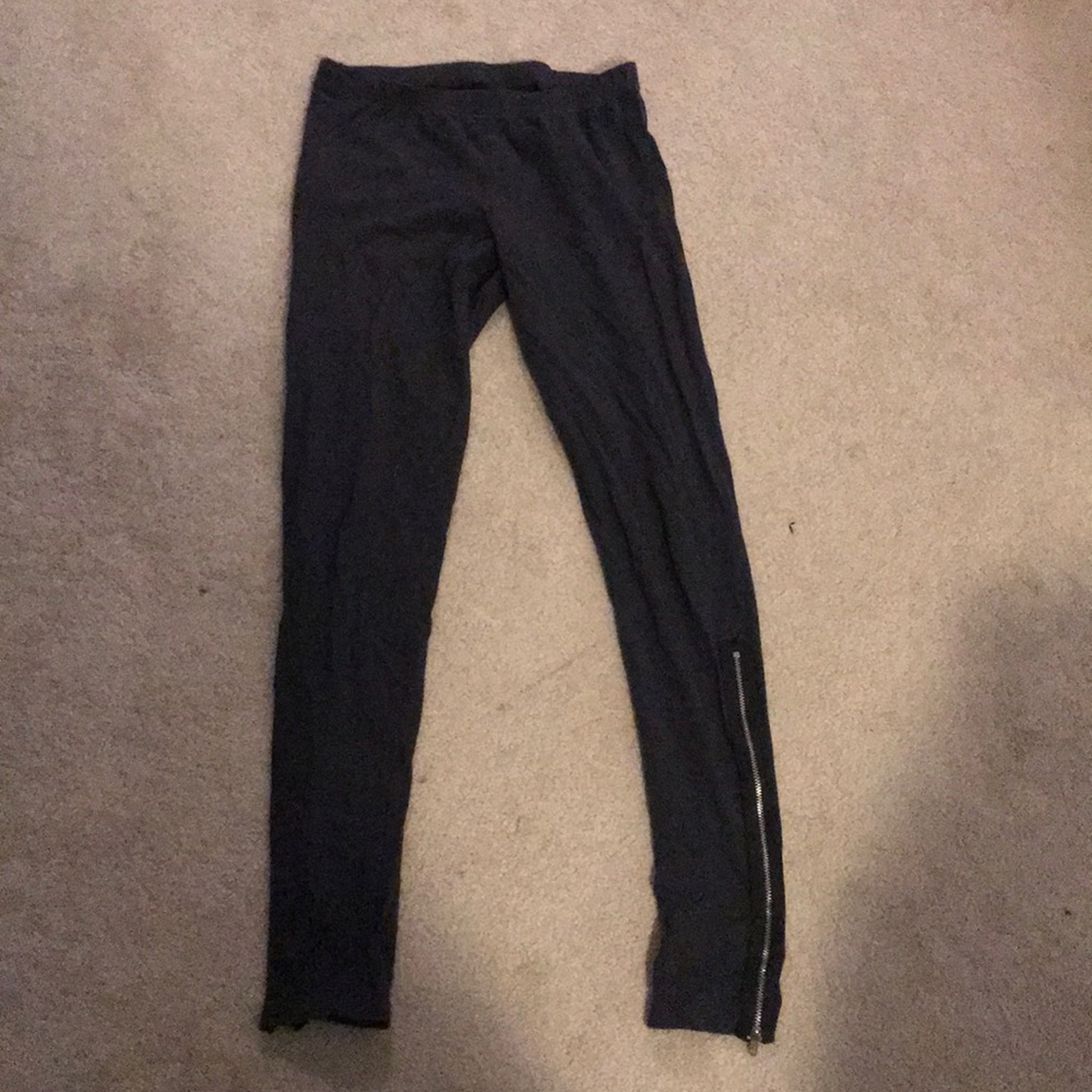Dark greyish/blue leggings with zippers