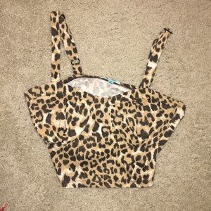 Leaopard crop top