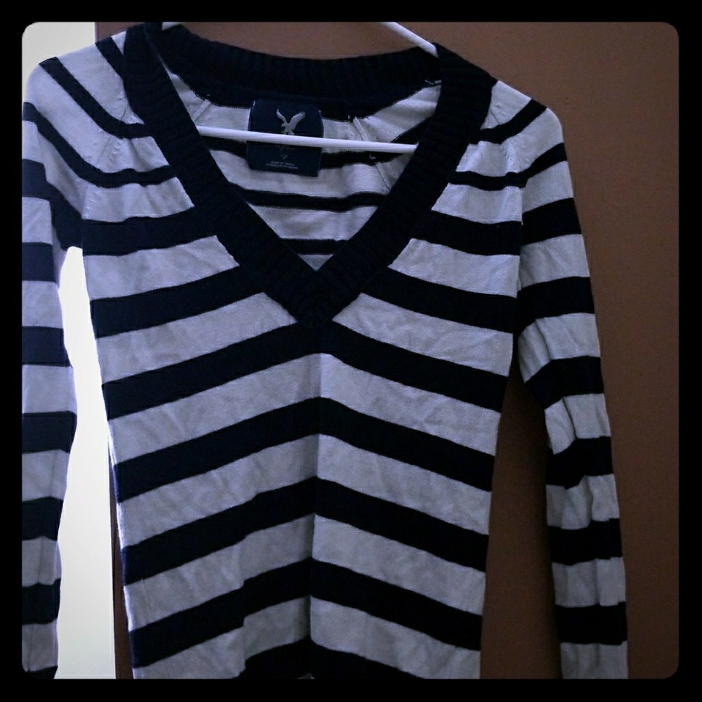 🌻B1G2📚Striped long sleeve sweater