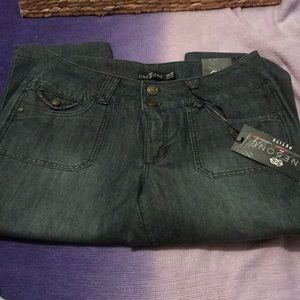 Dark wash jean Capri