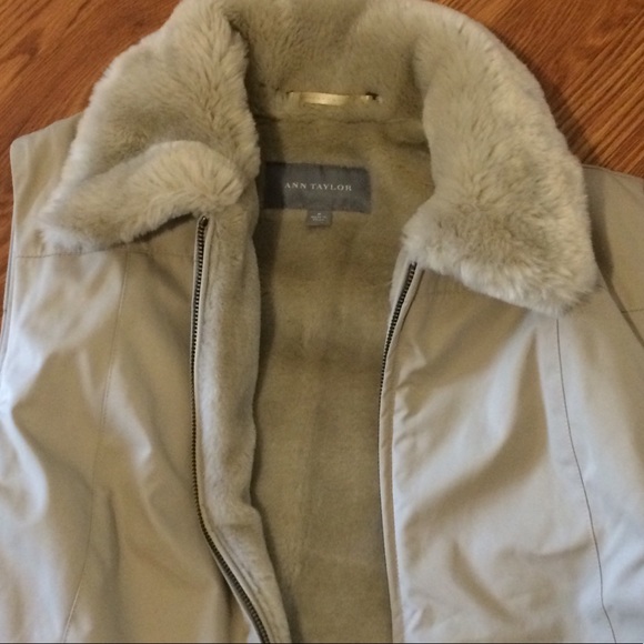 Ann Taylor Fur Lined Vest - Picture 2 of 3