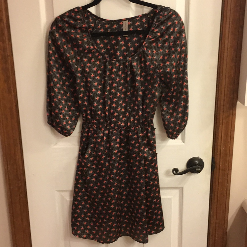 Scottie Dog print dress.