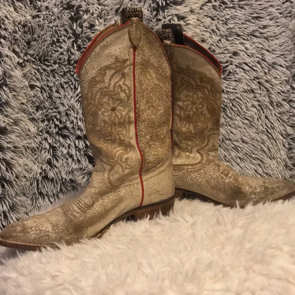 Cowgirl Boots - Picture 2 of 3