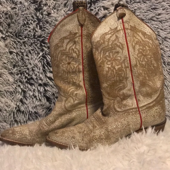 Cowgirl Boots - Picture 3 of 3