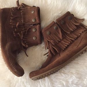 Minnetonka suede moccasin booties. Size 8