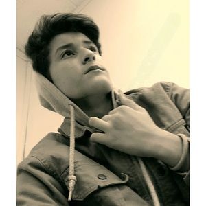 Meet your Posher, Aaron