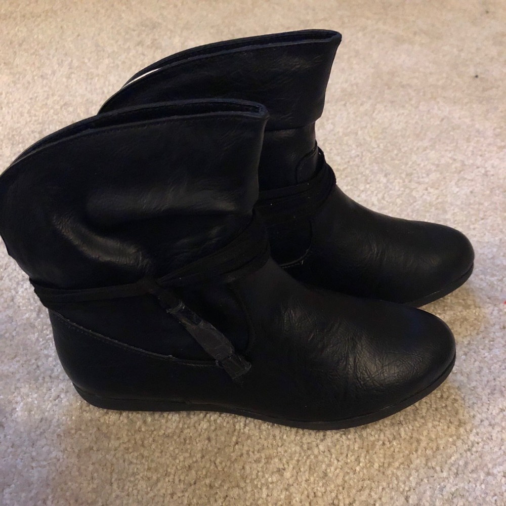 Black boots